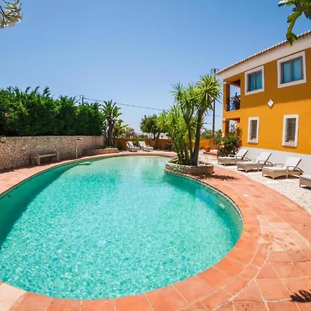 Sleeps 2 With Pool And Garden Albardeira
